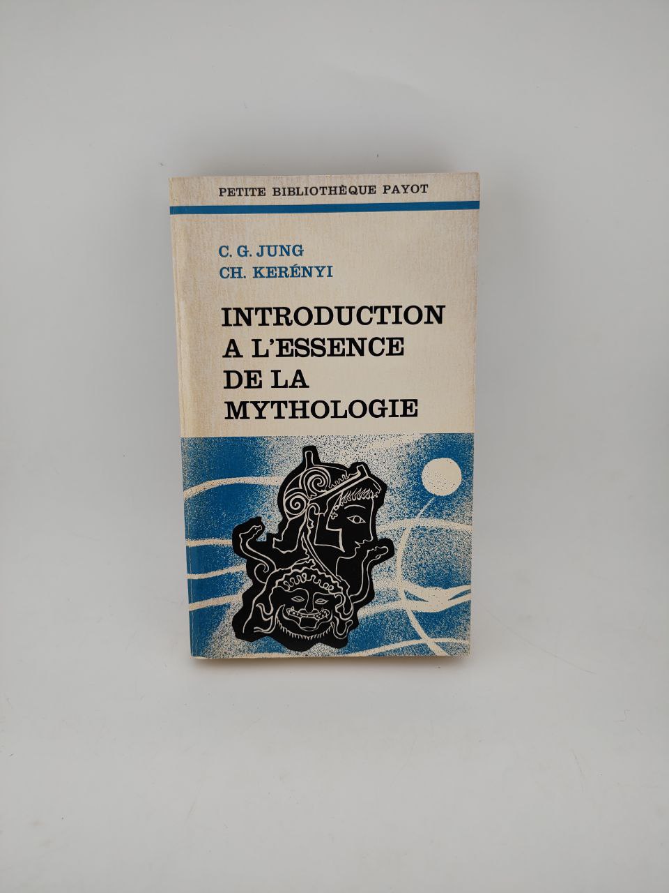 IMG_20241009_211000_701 Introduction à l'essence de la mythologie / Pearl S. Buck - Image 1