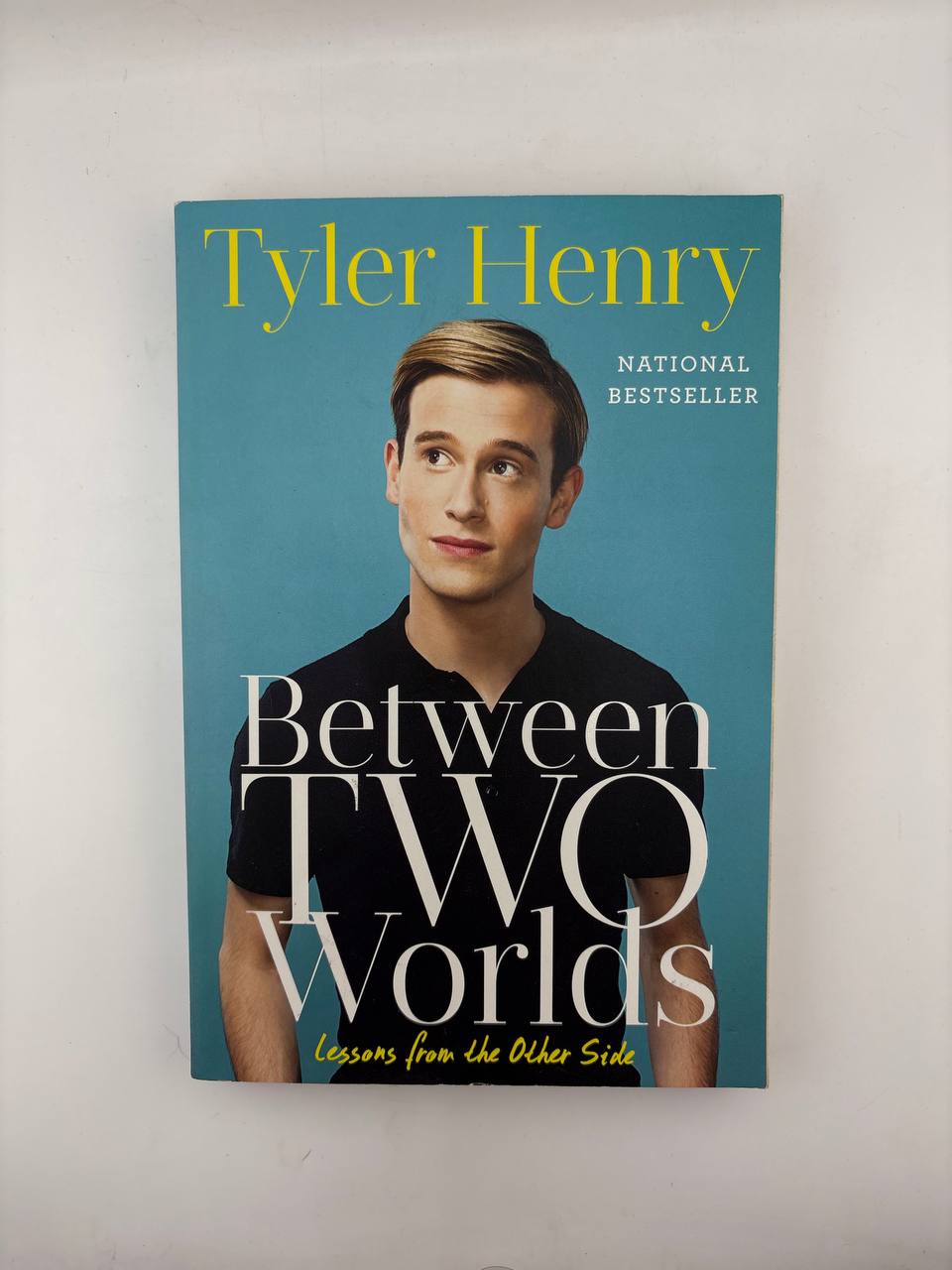 IMG_20260910_121917_670 Between Two Worlds: Lessons from the Other Side / Tyler Henry - Image 1
