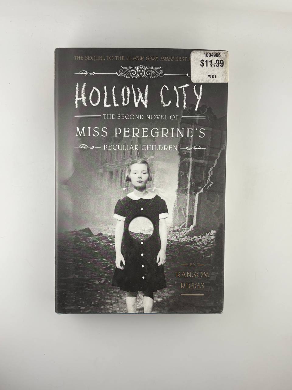 IMG_20260912_140128_688 Hollow City: The Second Novel of Miss Peregrine's Peculiar Children / Ransom Riggs - Image 1