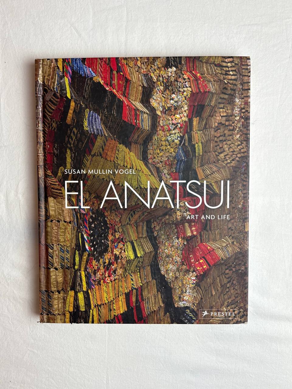 IMG_20260919_135835_653 El Anatsui: Art and Life / Susan Mullin Vogel - Image 1