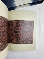 Five Centuries of Indonesian Textiles / Ruth Barnes, Mary Hunt Kahlenberg - Image 7