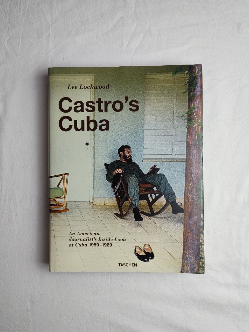 IMG_20260929_104414_072 Castro's Cuba / Lee Lockwood - Image 1